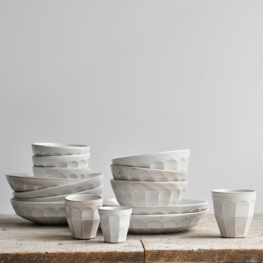 Facet Deep Dinner Plate - Snow White