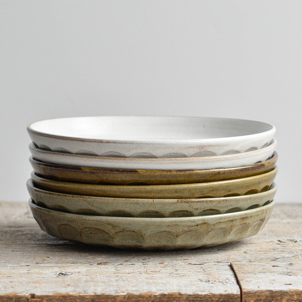 Facet Deep Dinner Plate - Snow White