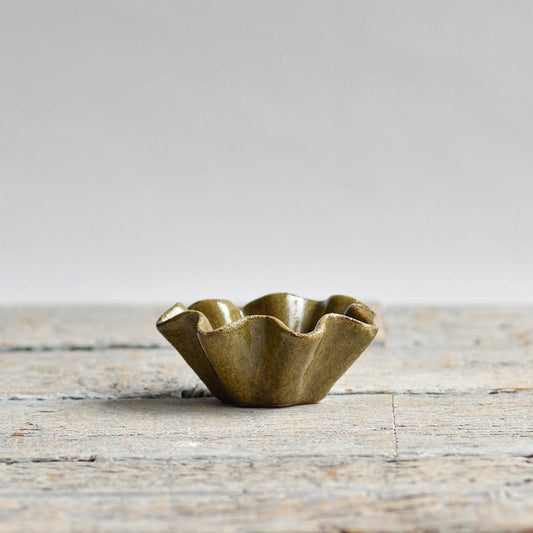 Ruffled Condiment Bowl, Green